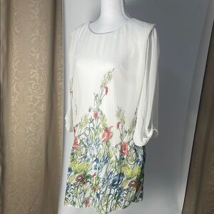 White and Red Sheath Dress with Cuffed 3/4 Sleeves